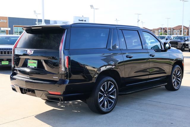 Used 2024 Cadillac Escalade ESV Sport RWD image 6