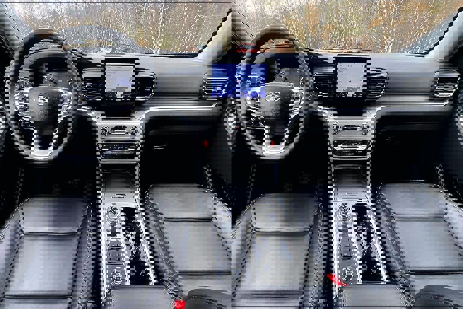 Used 2022 Ford Explorer XLT w/ Equipment Group 202A image 16