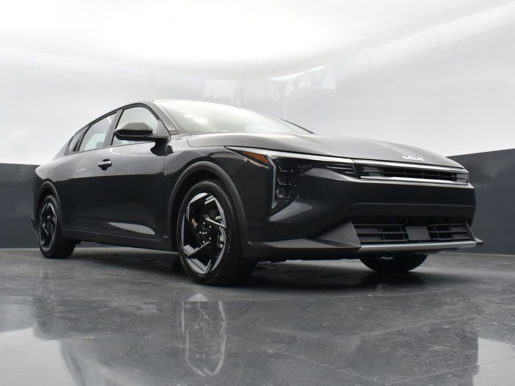 Certified 2025 Kia K4 GT-Line Turbo FWD image 30