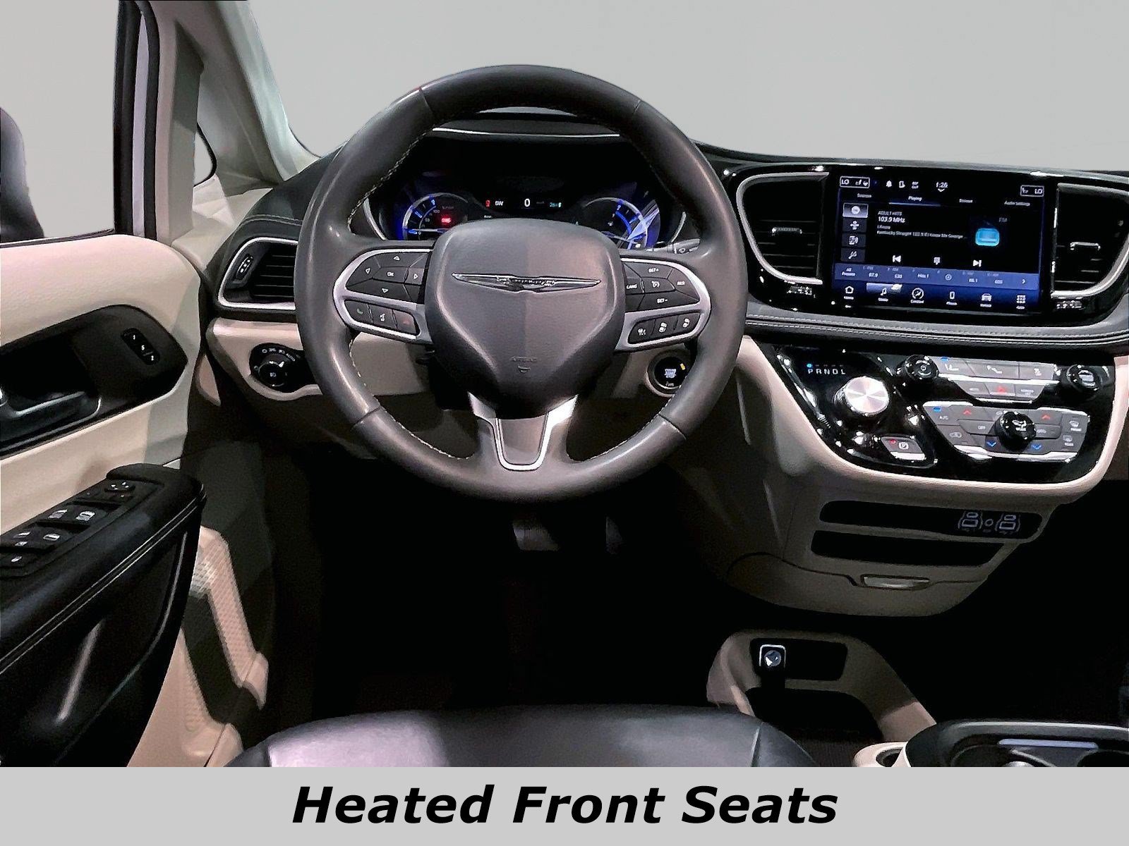 Used 2023 Chrysler Pacifica Touring-L FWD image 8