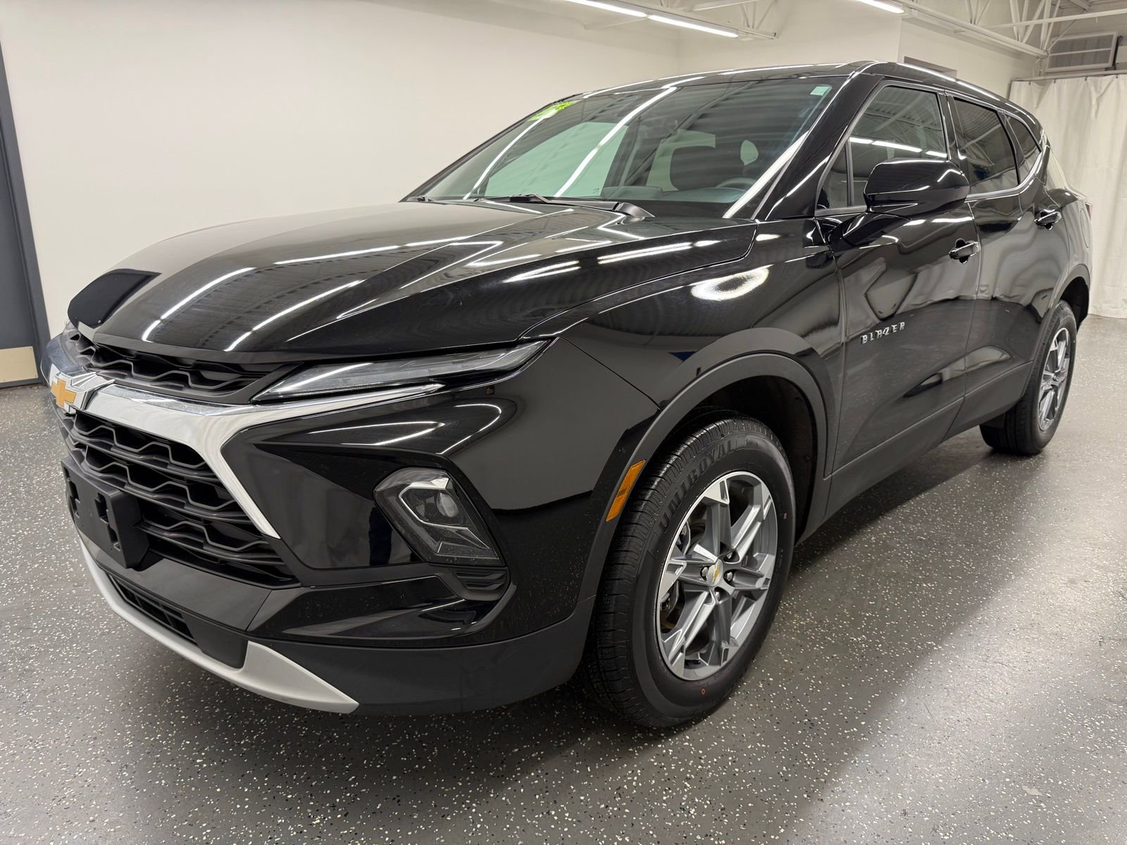 Used 2025 Chevrolet Blazer LT AWD/4WD image 4