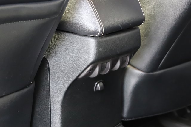 Used 2017 Jeep Wrangler Unlimited Rubicon image 14