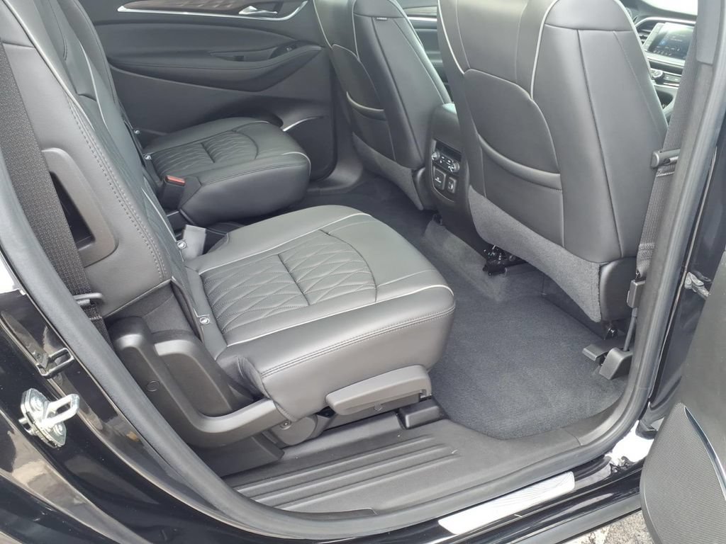 Used 2023 Buick Enclave Avenir w/ Avenir Technology Package FWD image 22