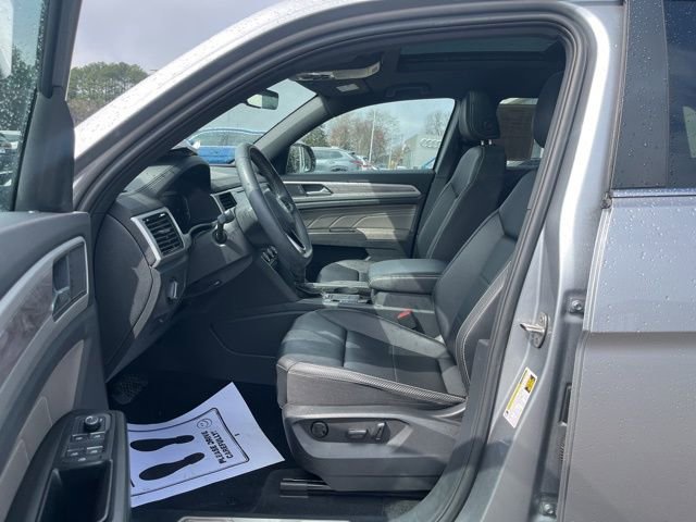 Certified 2022 Volkswagen Atlas Cross Sport SE w/ Panoramic Sunroof Package image 27
