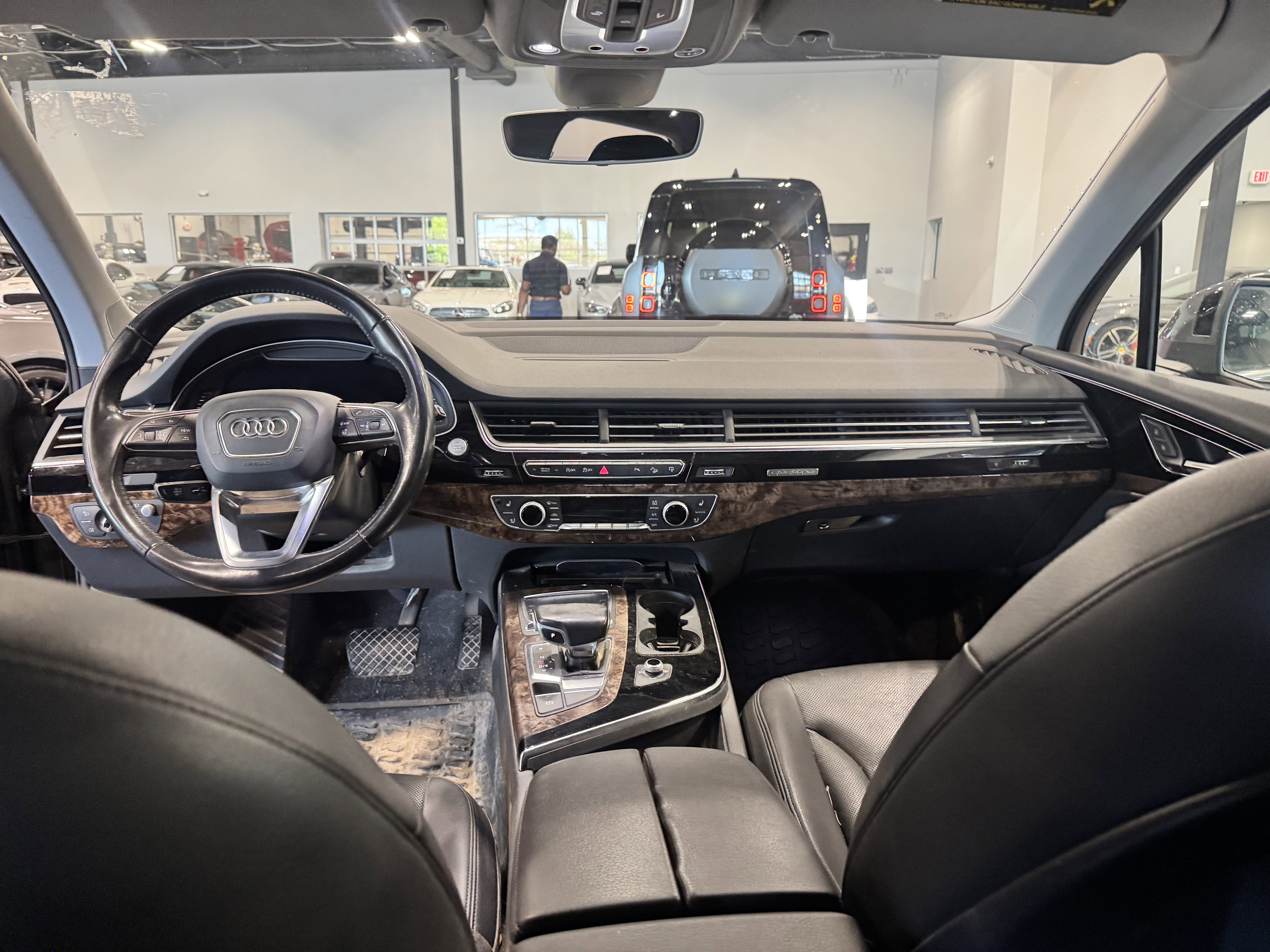 Used 2017 Audi Q7 3.0T Prestige image 28