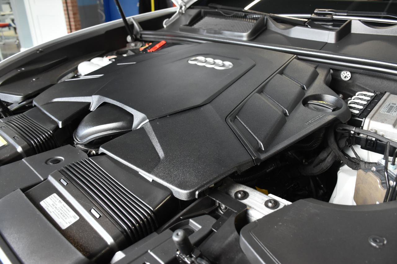 Used 2021 Audi Q8 Premium Plus AWD/4WD image 25