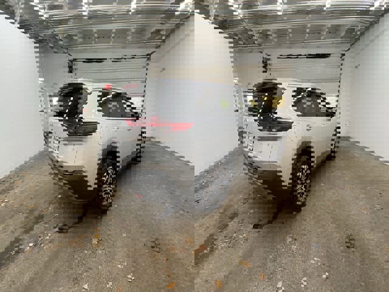 Used 2023 Nissan Rogue SV image 6