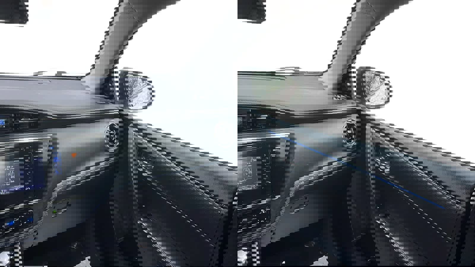 Used 2017 Toyota Corolla SE image 29