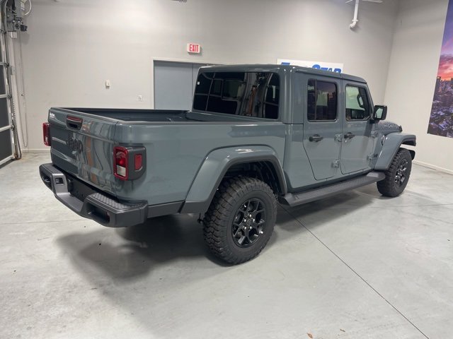 New 2025 Jeep Gladiator Sport image 5