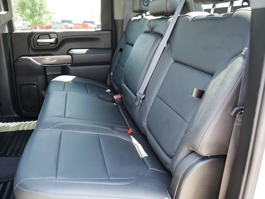 Used 2022 Chevrolet Silverado 3500 LTZ AWD/4WD image 16