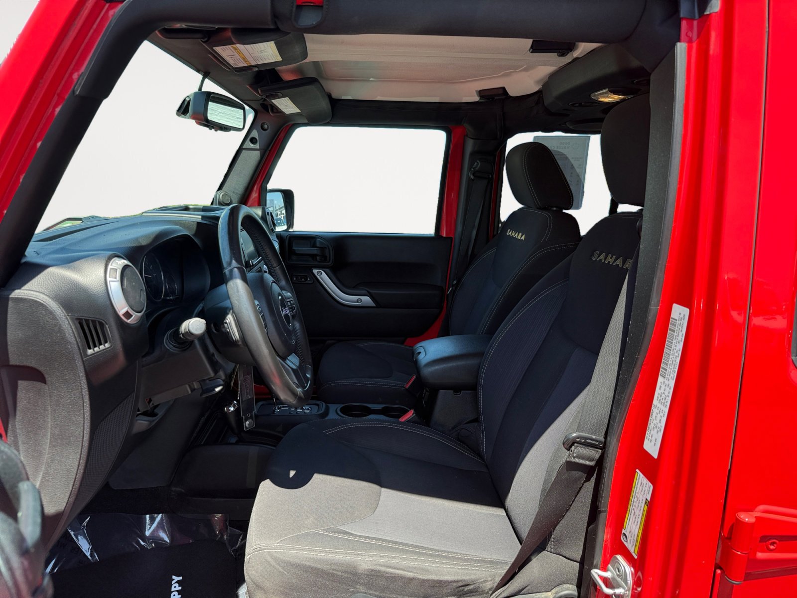 Used 2013 Jeep Wrangler Unlimited Sahara AWD/4WD image 10
