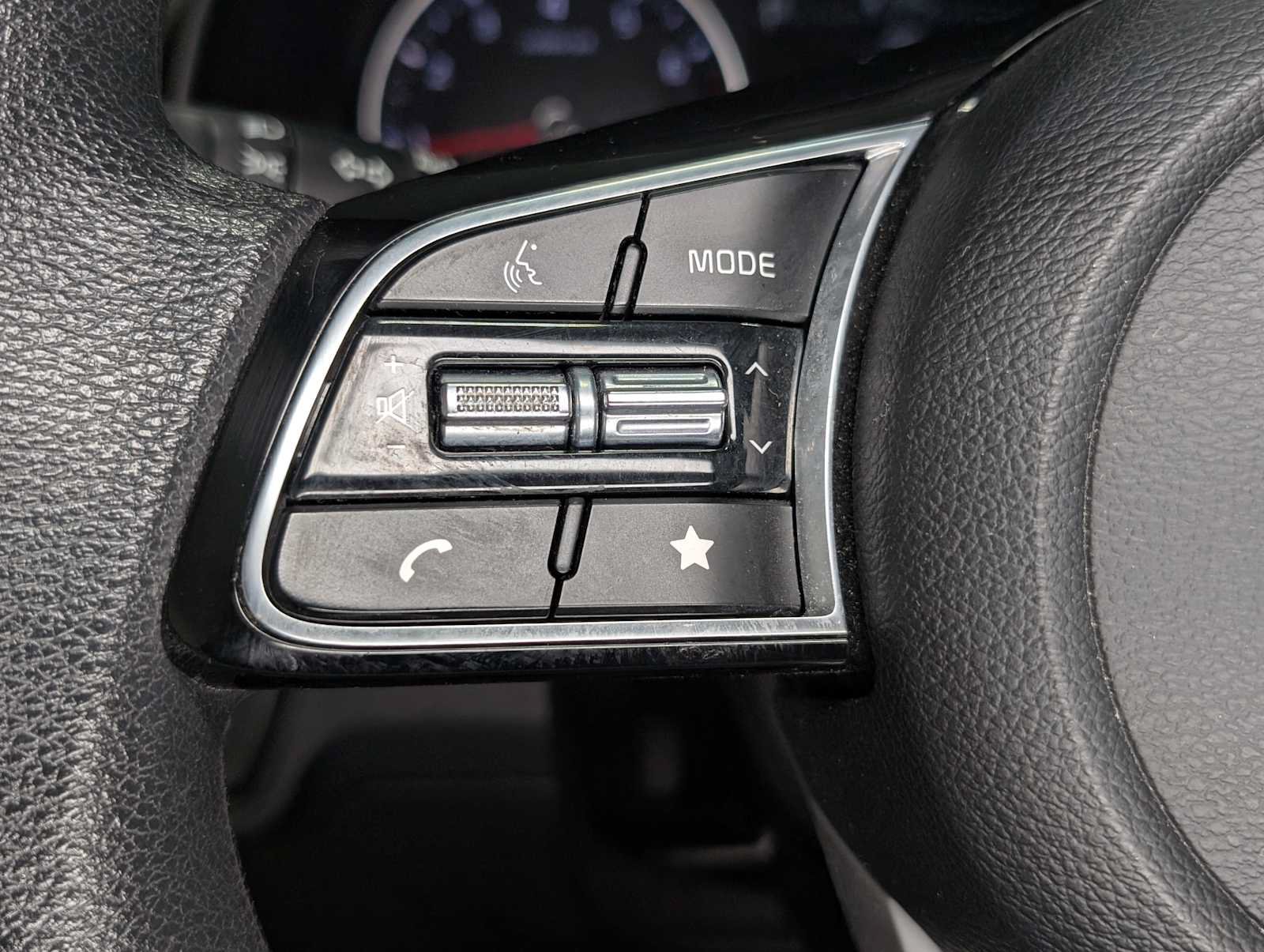Certified 2023 Kia Forte LXS w/ LXS Technology Package FWD image 32