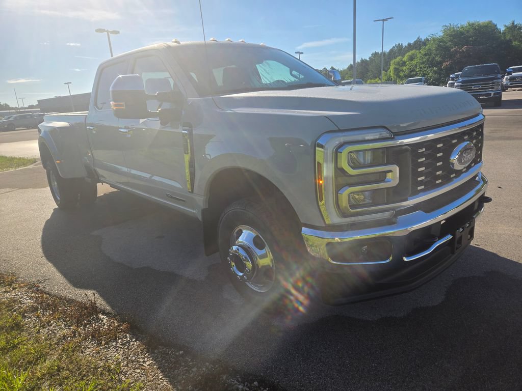 New 2026 Ford F350 Lariat w/ Chrome Package AWD/4WD image 2
