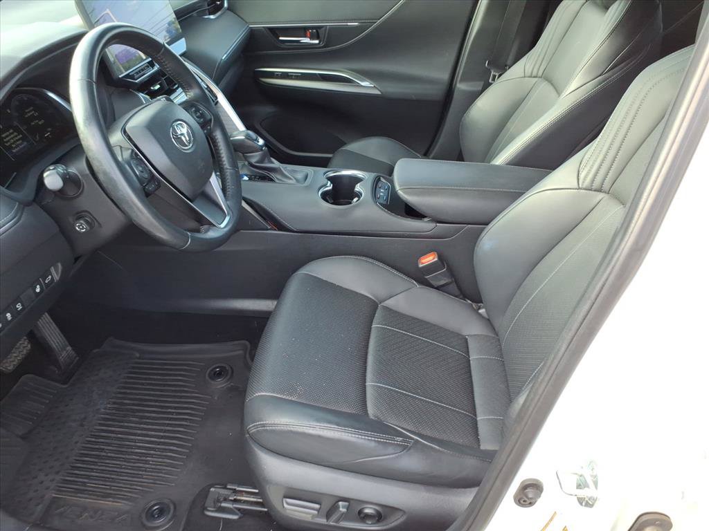 Used 2023 Toyota Venza Limited AWD/4WD image 5