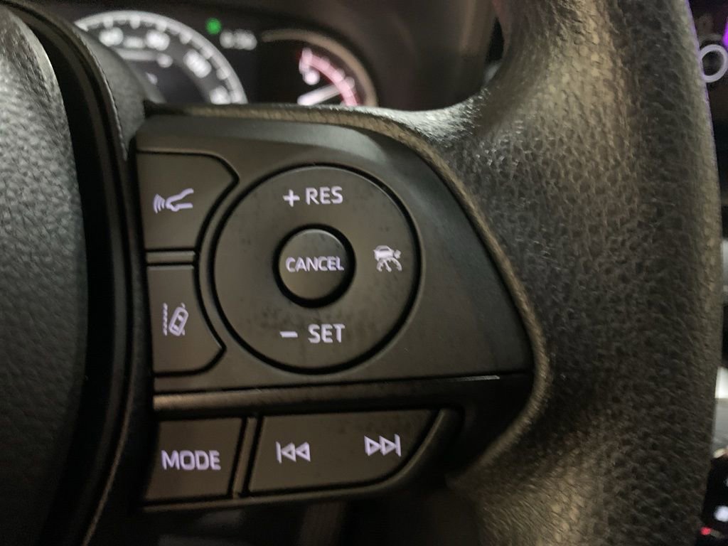 New 2025 Toyota RAV4 XLE image 27