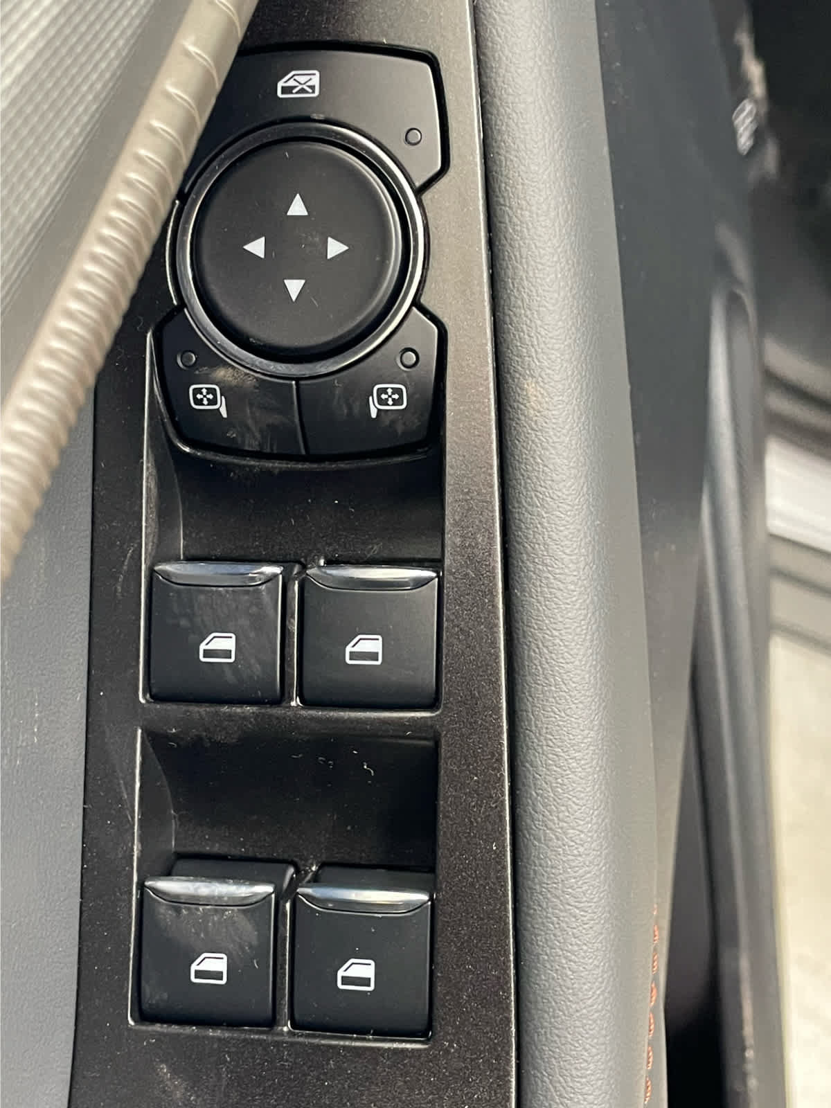 New 2026 Ford Explorer Active w/ Active Comfort Package AWD/4WD image 13