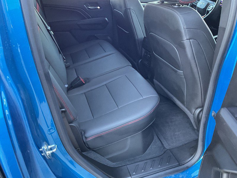 Used 2023 Chevrolet Colorado Z71 w/ Z71 Convenience Package 2 image 17