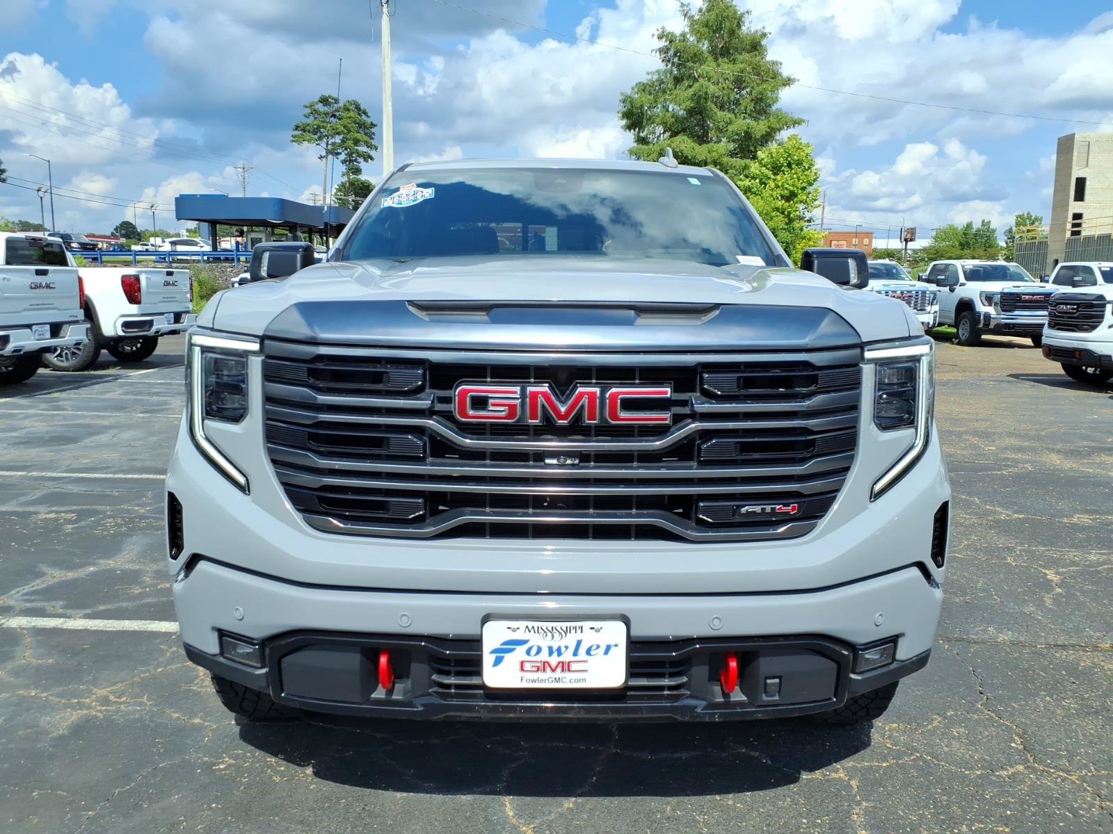 Used 2024 GMC Sierra 1500 AT4 w/ Technology Package AWD/4WD video 2
