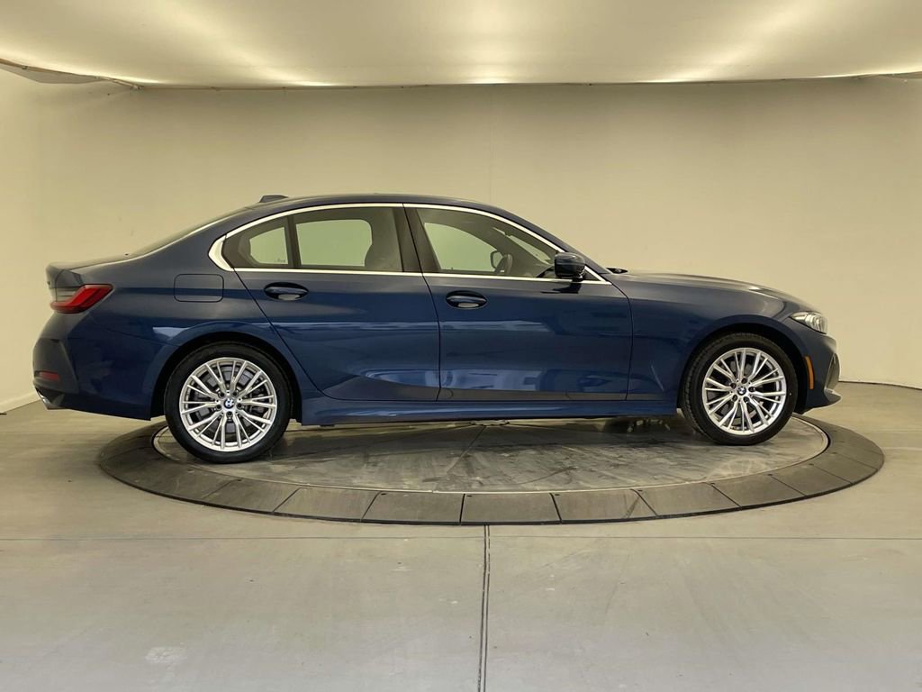 Used 2024 BMW 330i xDrive Sedan w/ Convenience Package AWD/4WD image 6