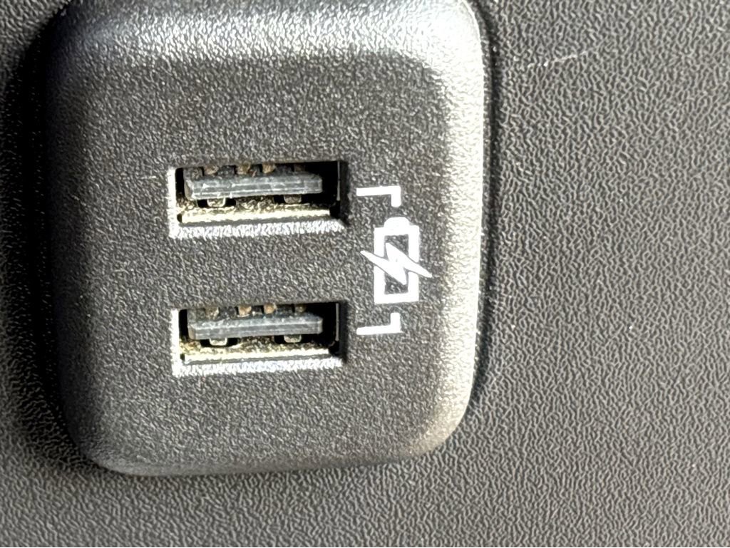 Used 2024 Chevrolet Equinox LT FWD image 33