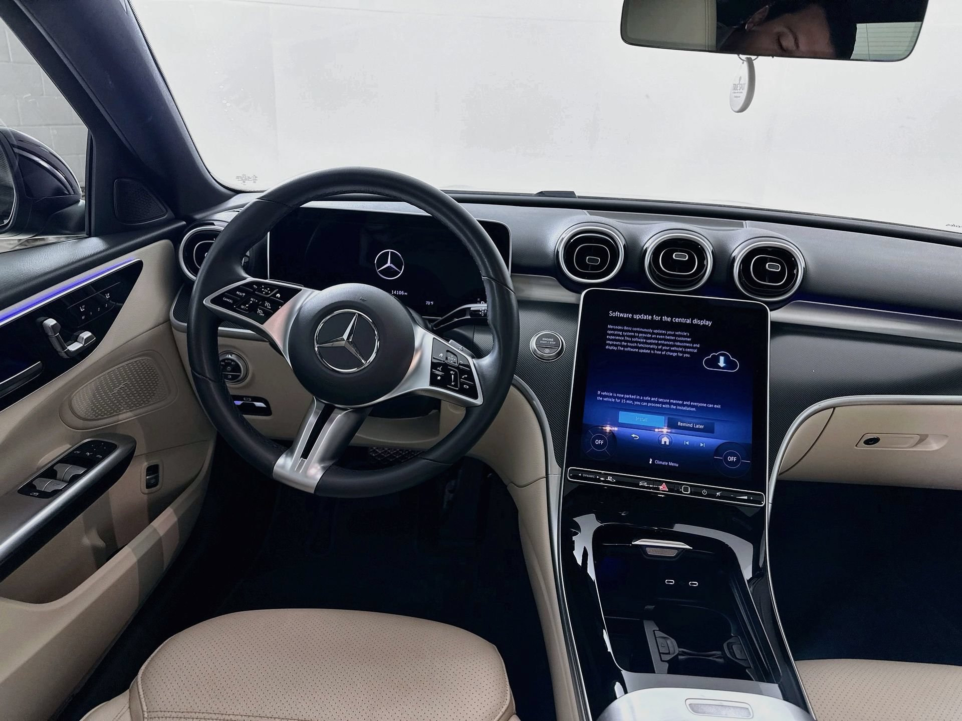 Certified 2025 Mercedes-Benz C 300 Sedan image 23
