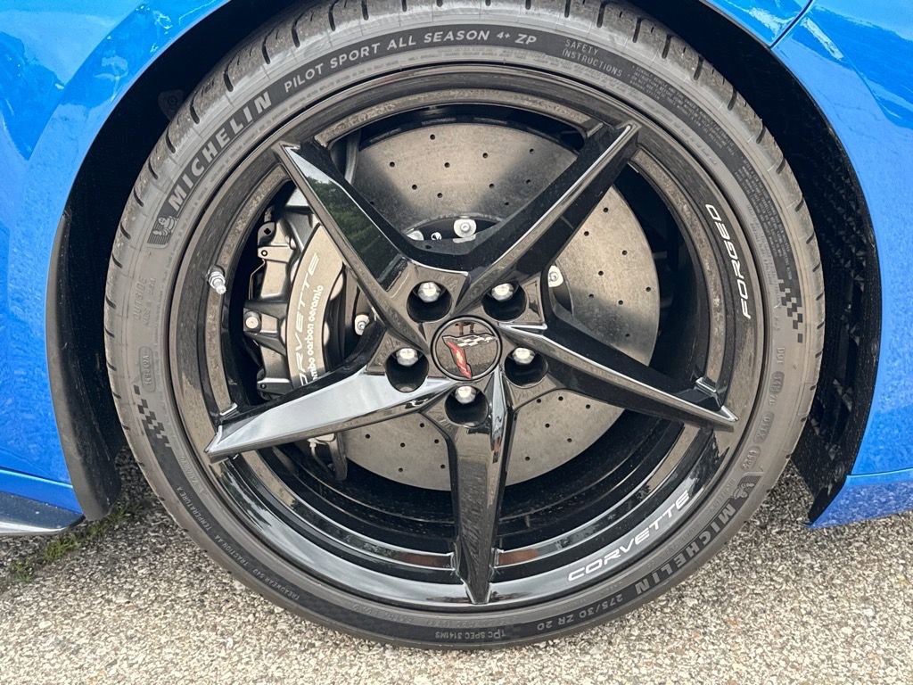 New 2025 Chevrolet Corvette E-Ray image 10