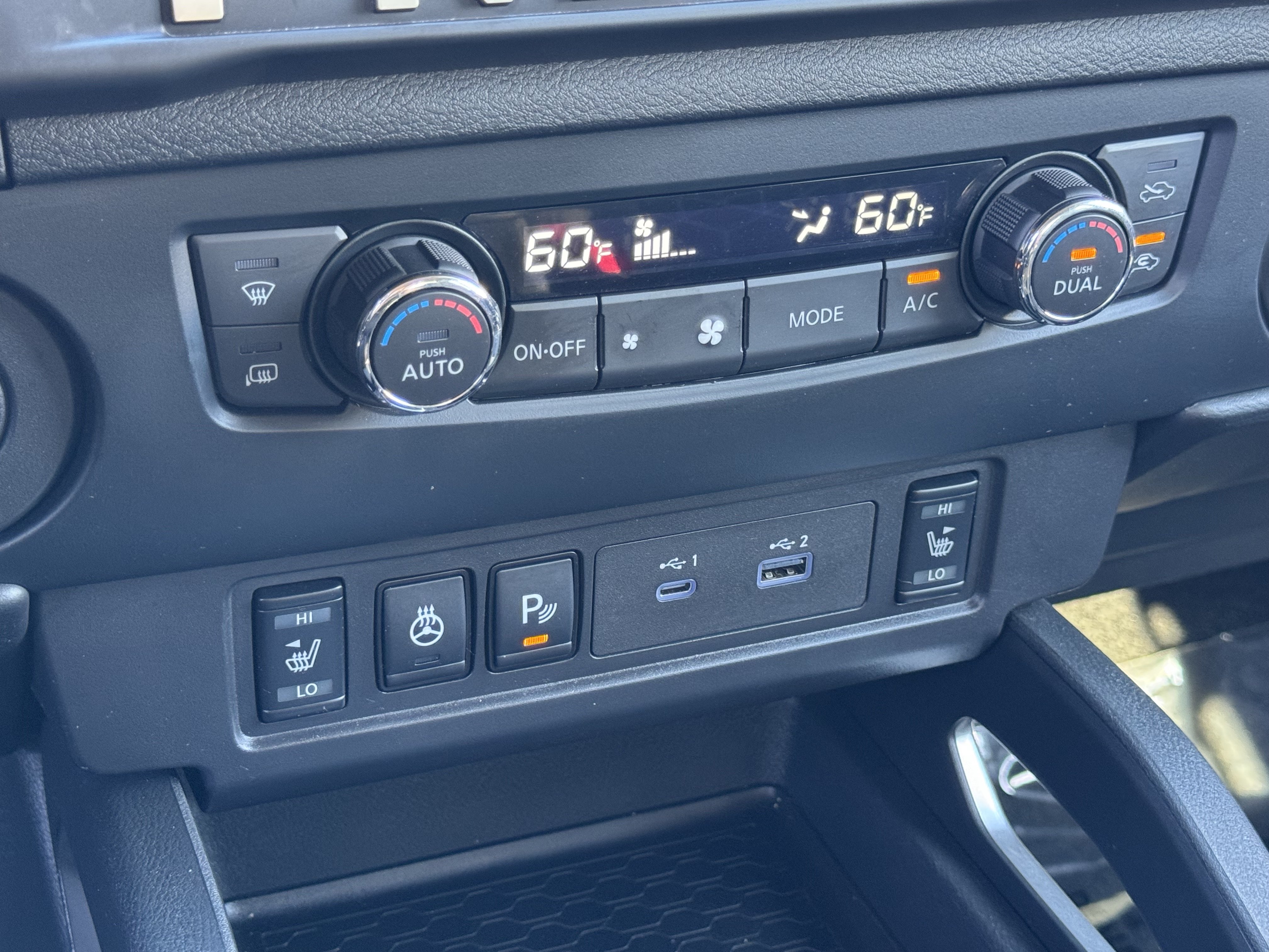 Used 2026 Nissan Frontier SV w/ SV Convenience Package RWD image 25