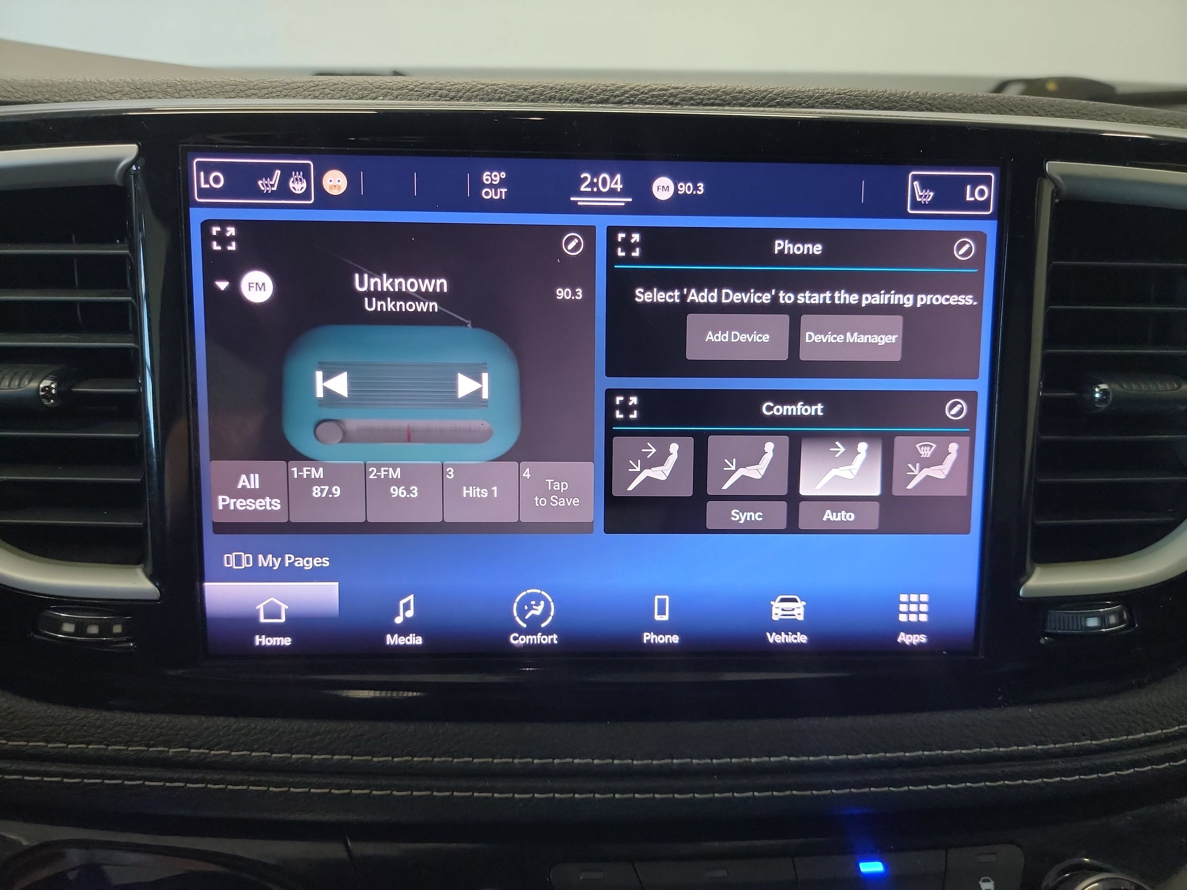 Used 2021 Chrysler Pacifica Touring-L w/ S Appearance Package FWD image 22