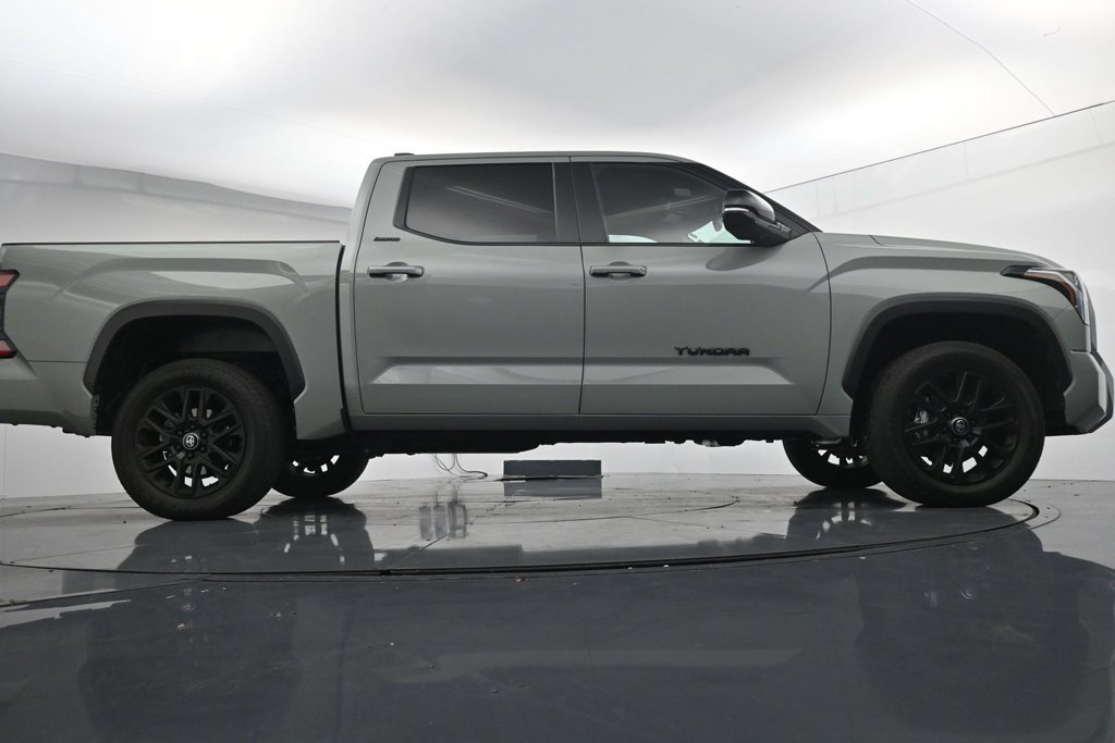 Used 2026 Toyota Tundra Limited AWD/4WD image 24