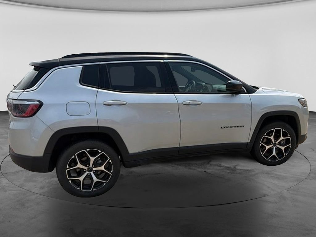 Used 2025 Jeep Compass Limited AWD/4WD image 12