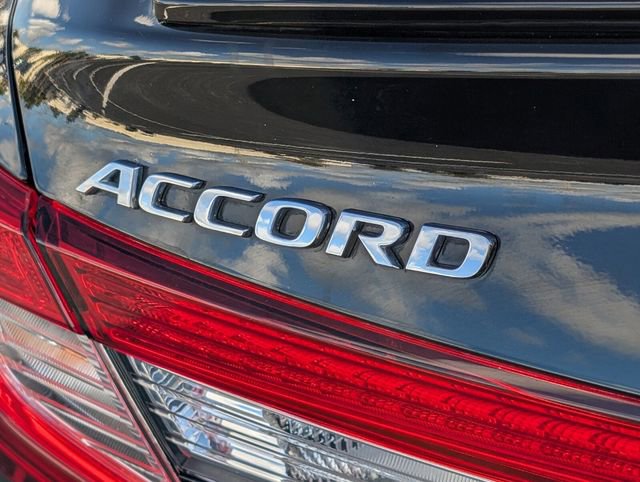 Used 2019 Honda Accord Sport image 13