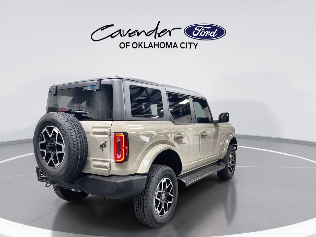 Used 2025 Ford Bronco Outer Banks AWD/4WD image 8