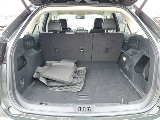 Used 2023 Ford Edge SEL w/ Convenience Package image 8