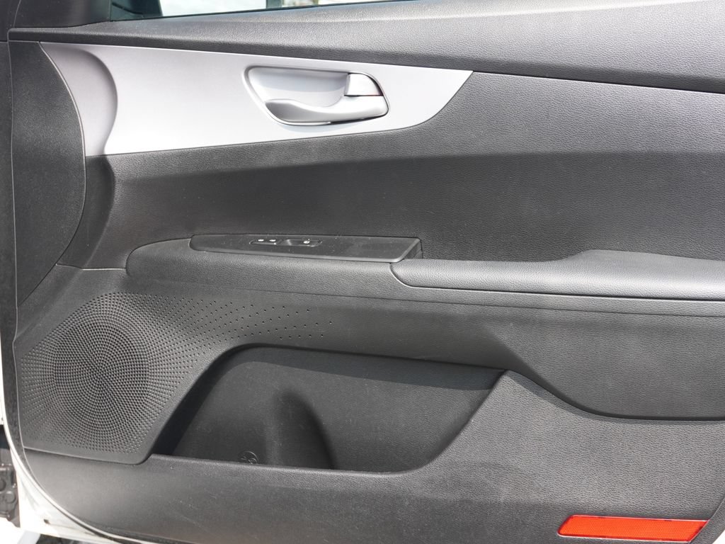 Used 2024 Kia Forte LXS FWD image 18