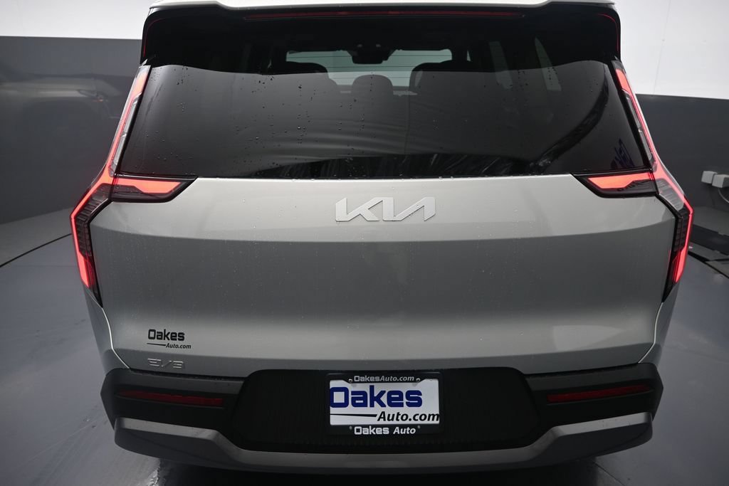 New 2026 Kia EV9 Wind AWD/4WD image 35