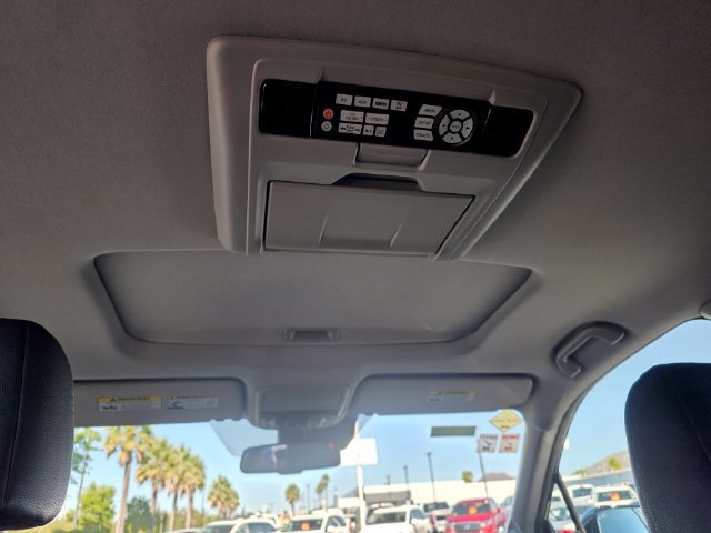 Used 2016 Honda Pilot Elite image 28