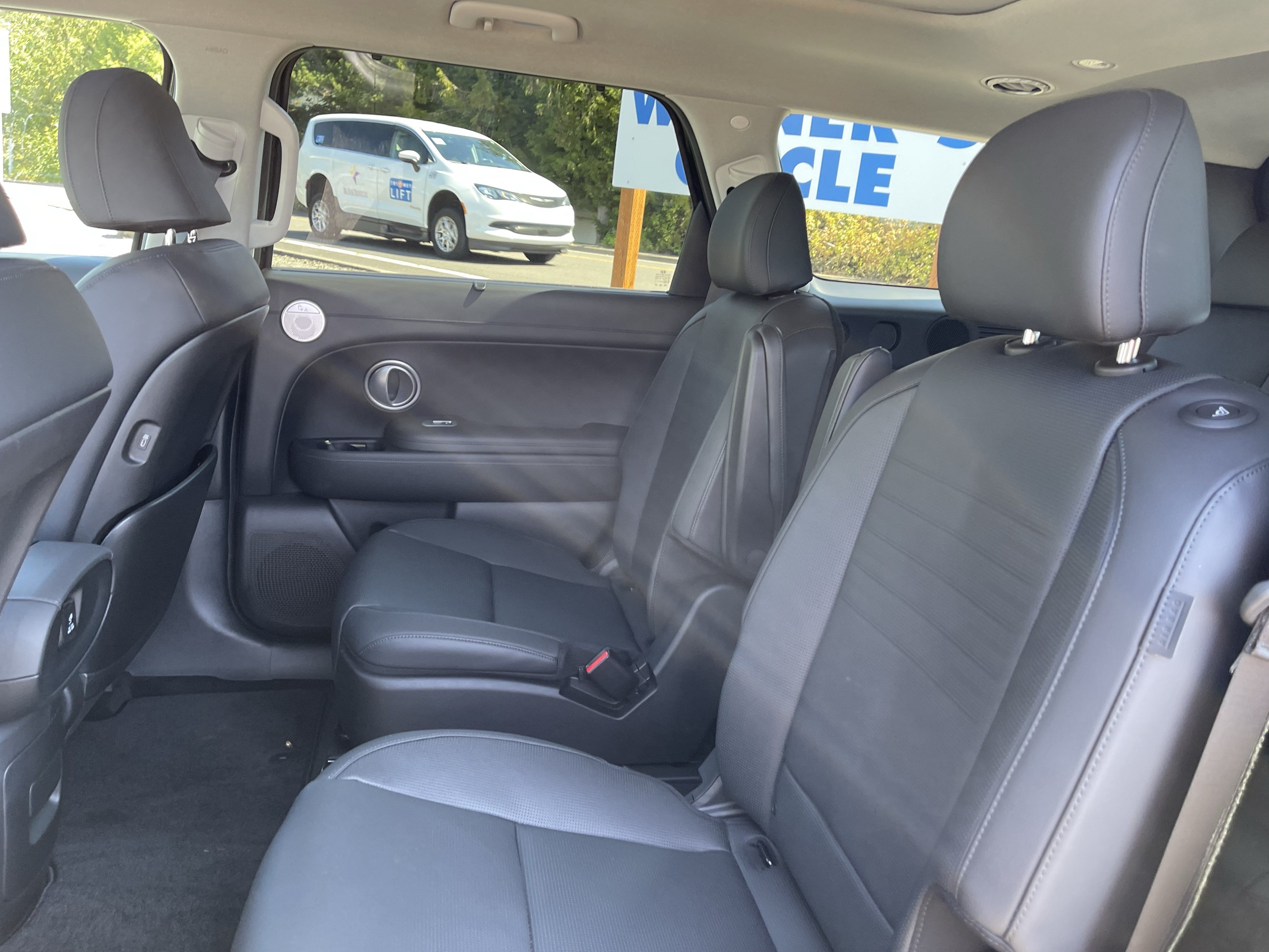 Certified 2026 Hyundai Palisade Limited AWD/4WD image 15