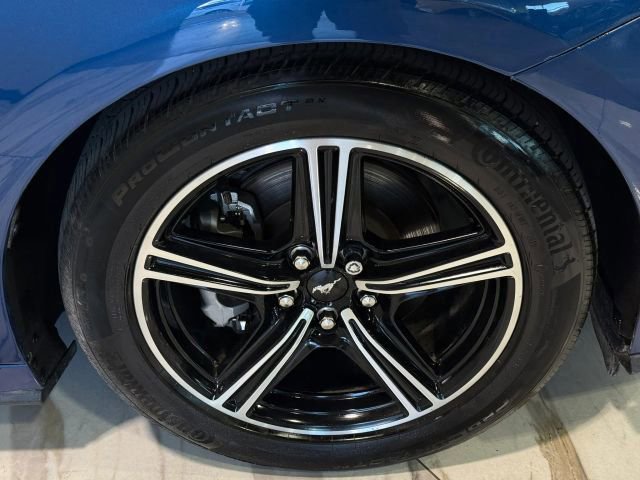 Used 2024 Ford Mustang Coupe RWD image 30