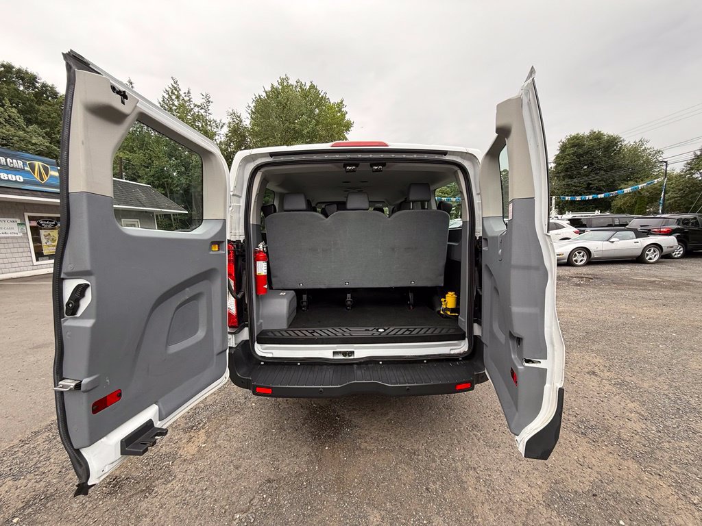 Used 2018 Ford Transit 150 XL RWD image 29