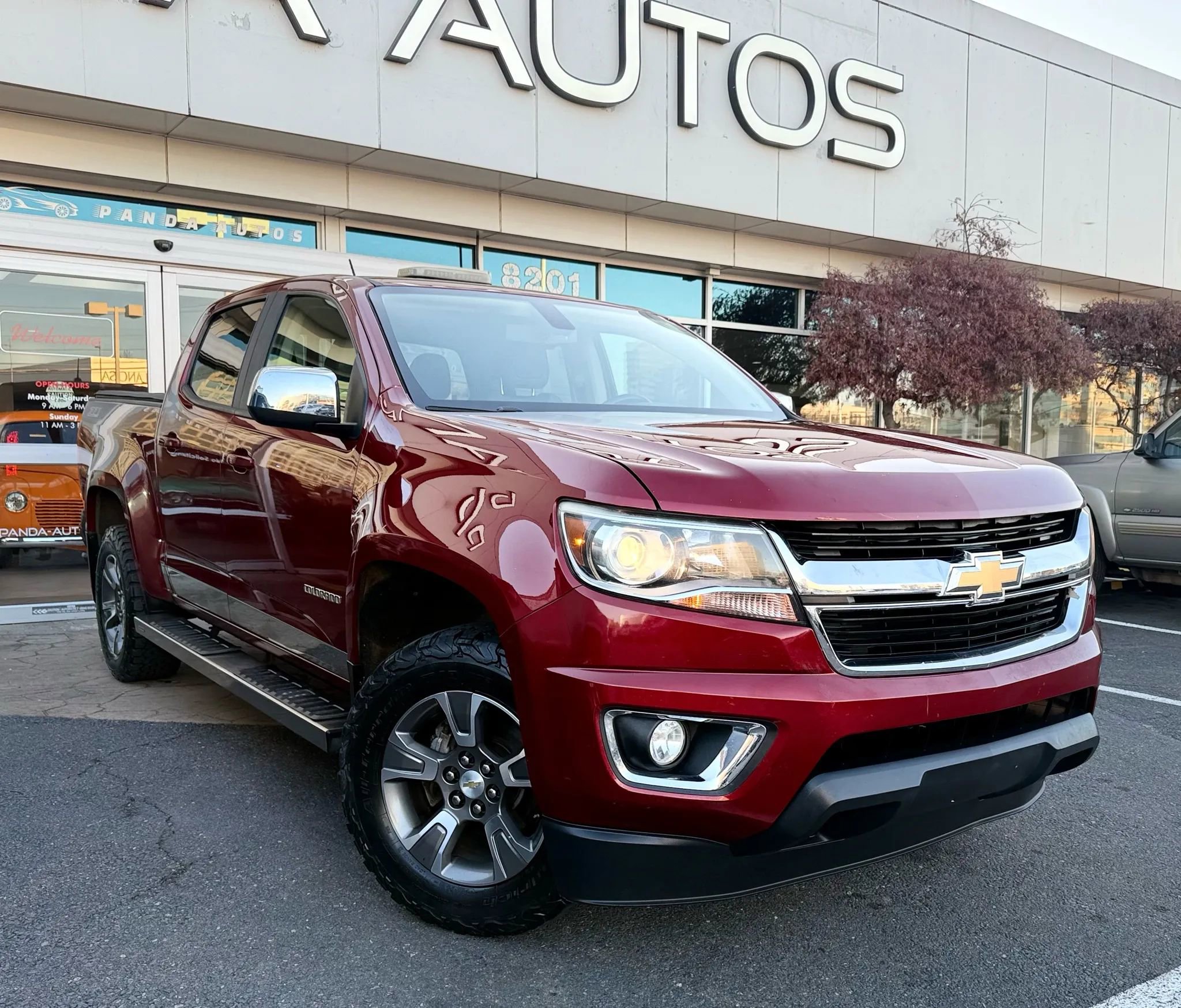 Used 2017 Chevrolet Colorado Z71 image 1