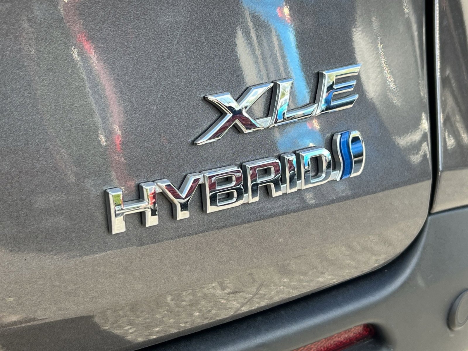 Used 2024 Toyota Sienna XLE FWD image 29