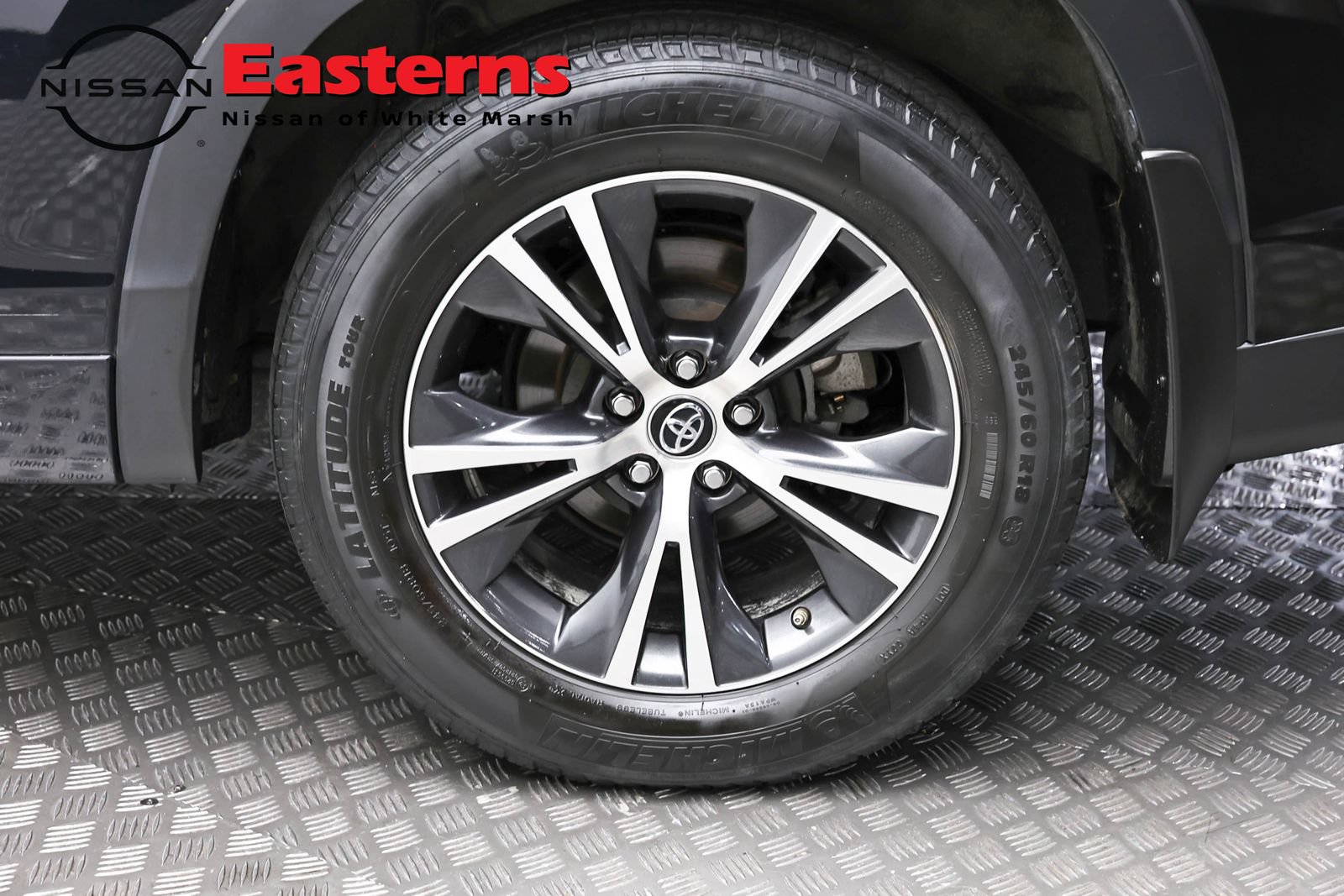 Used 2016 Toyota Highlander XLE AWD/4WD image 8