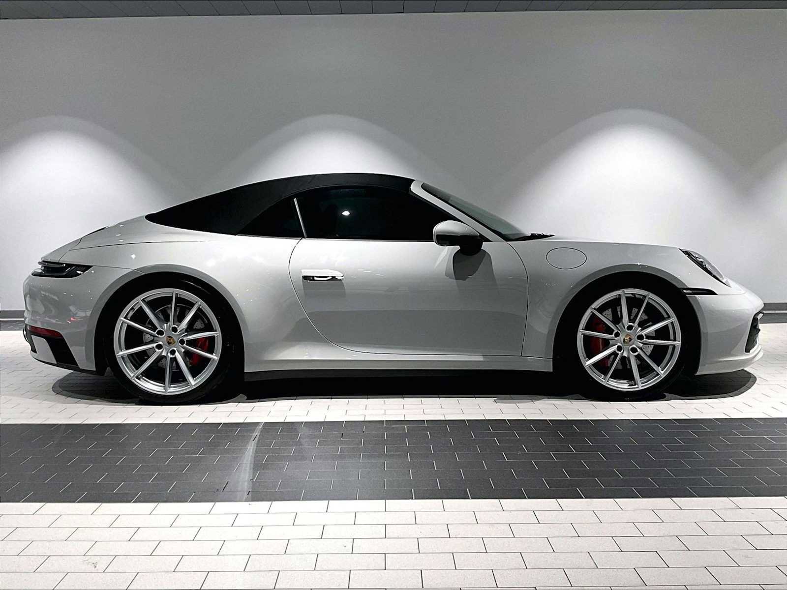Used 2021 Porsche 911 Carrera S image 11