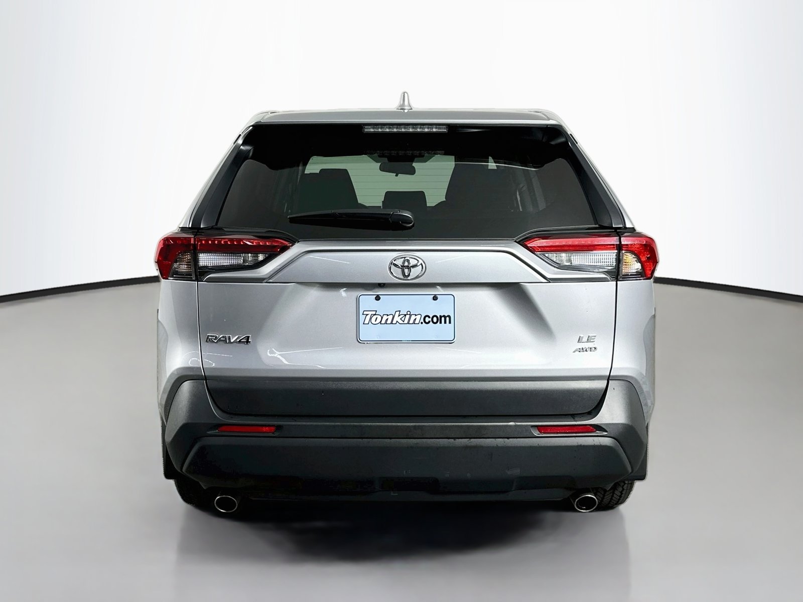 Used 2025 Toyota RAV4 LE AWD/4WD image 7