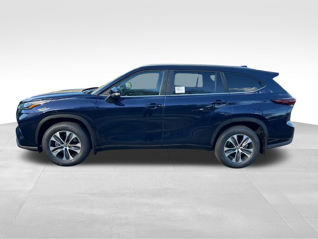 New 2026 Toyota Highlander XLE AWD/4WD image 2