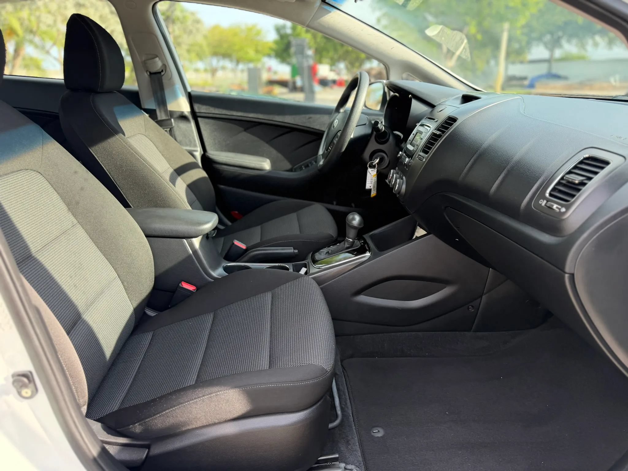 Used 2017 Kia Forte LX FWD image 14