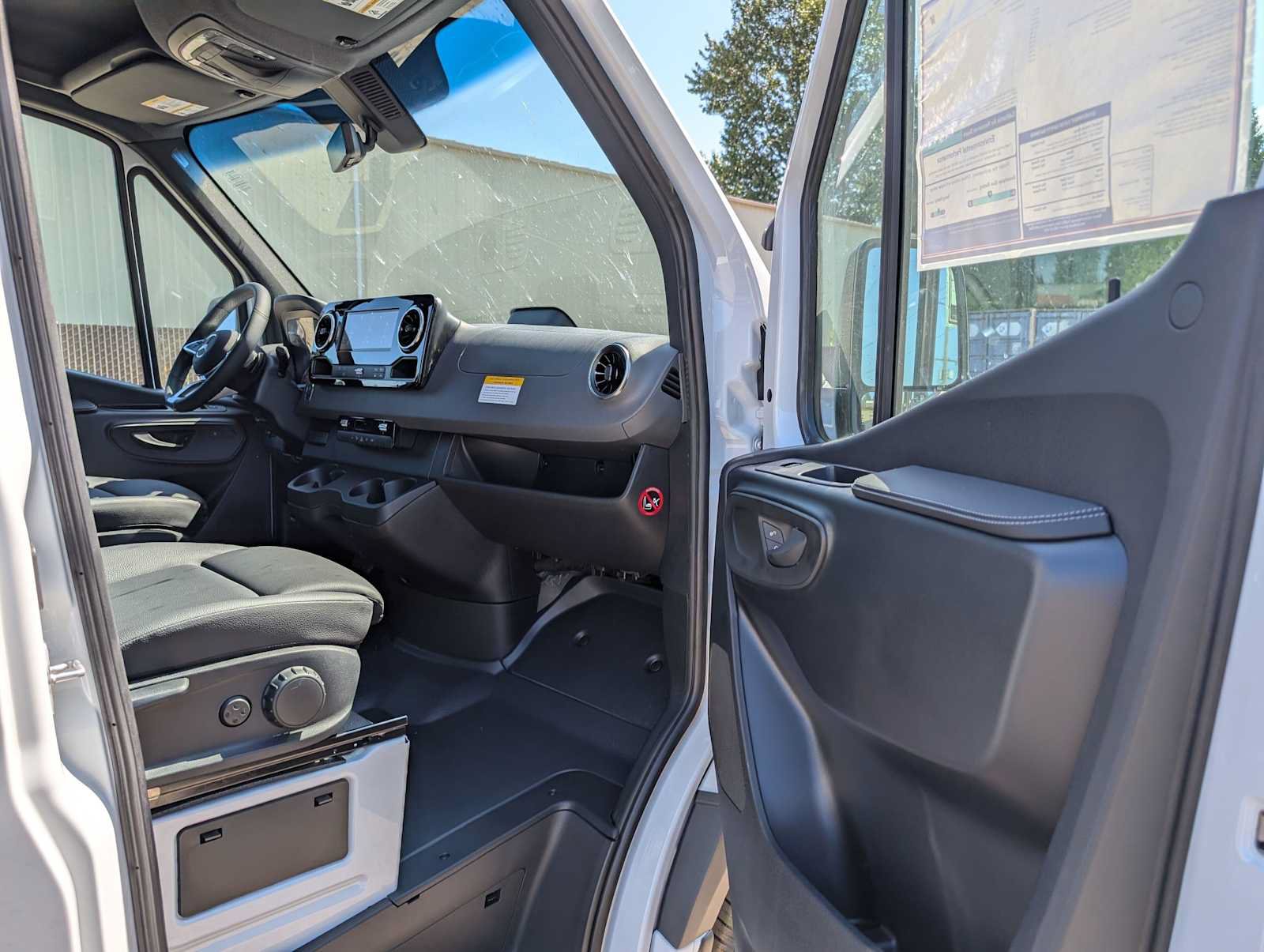 New 2026 Mercedes-Benz Sprinter 2500 image 11