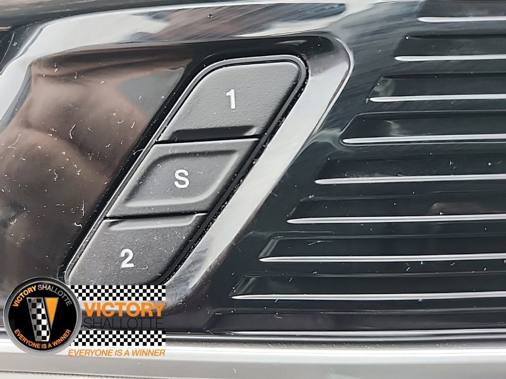 Used 2023 Jeep Wagoneer Series III w/ Preferred Equipment Group image 30