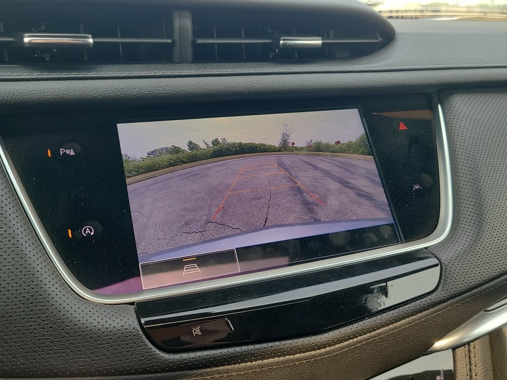 Used 2024 Cadillac XT6 Luxury w/ LPO, Floor Liner Package AWD/4WD image 27