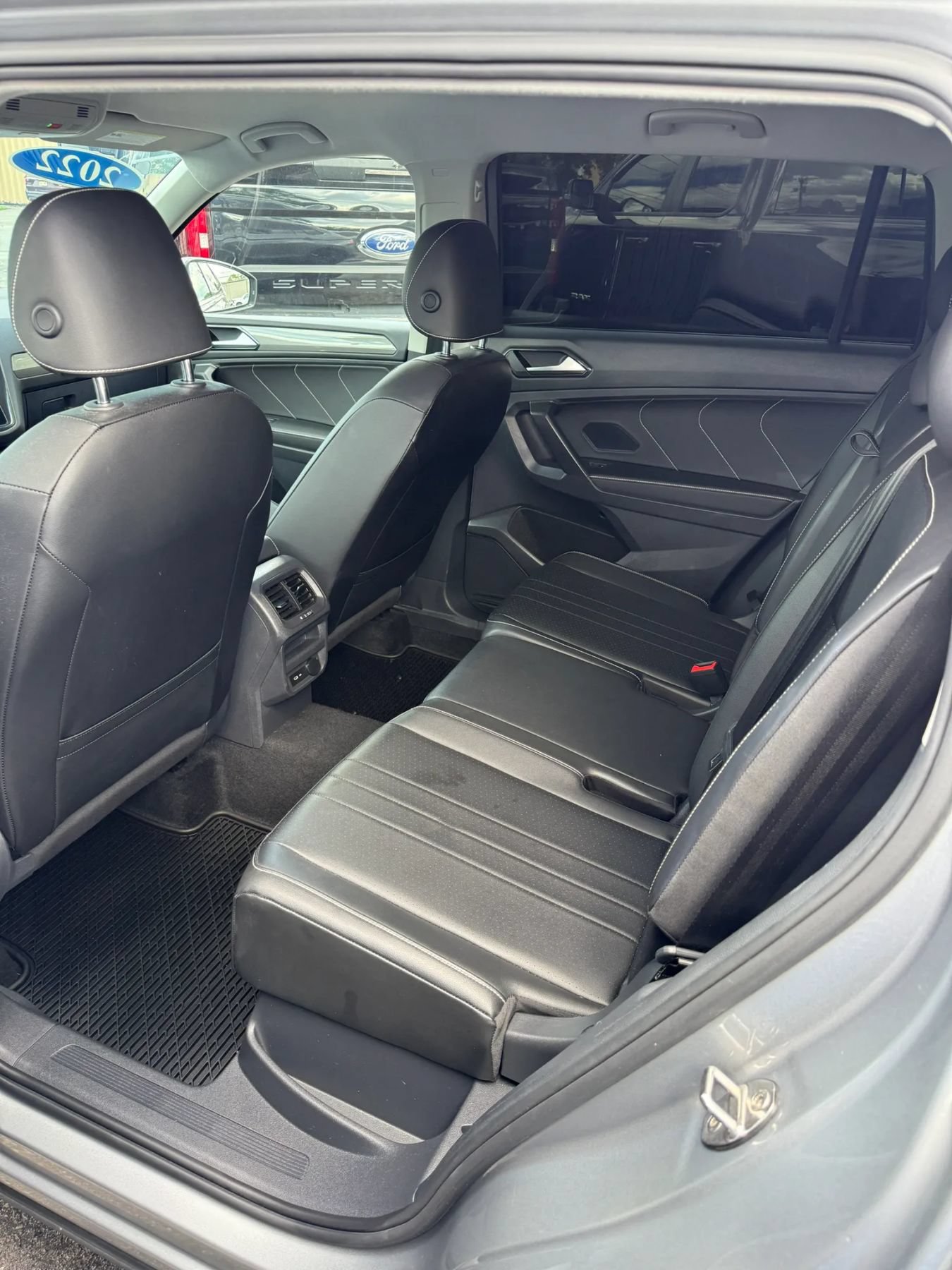 Used 2022 Volkswagen Tiguan SE AWD/4WD image 18